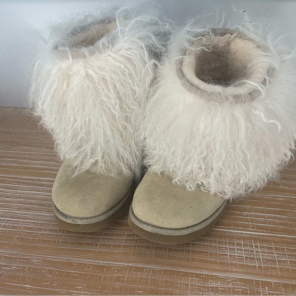 UGG Boots - Longhair Sheepskin Cuff Boot.